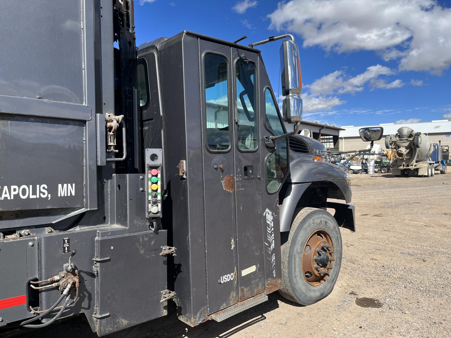 CAMION DE BASURA INTERNATIONAL WORKSTAR 7400